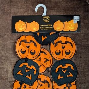 🎃👻 HALLOWEEN 👻🎃 Table Runner